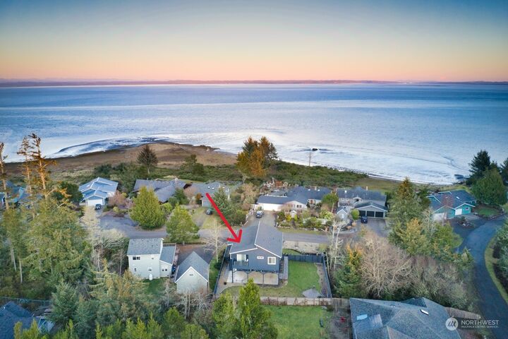 733 N Bay Avenue SE  Ocean Shores WA 98569 photo