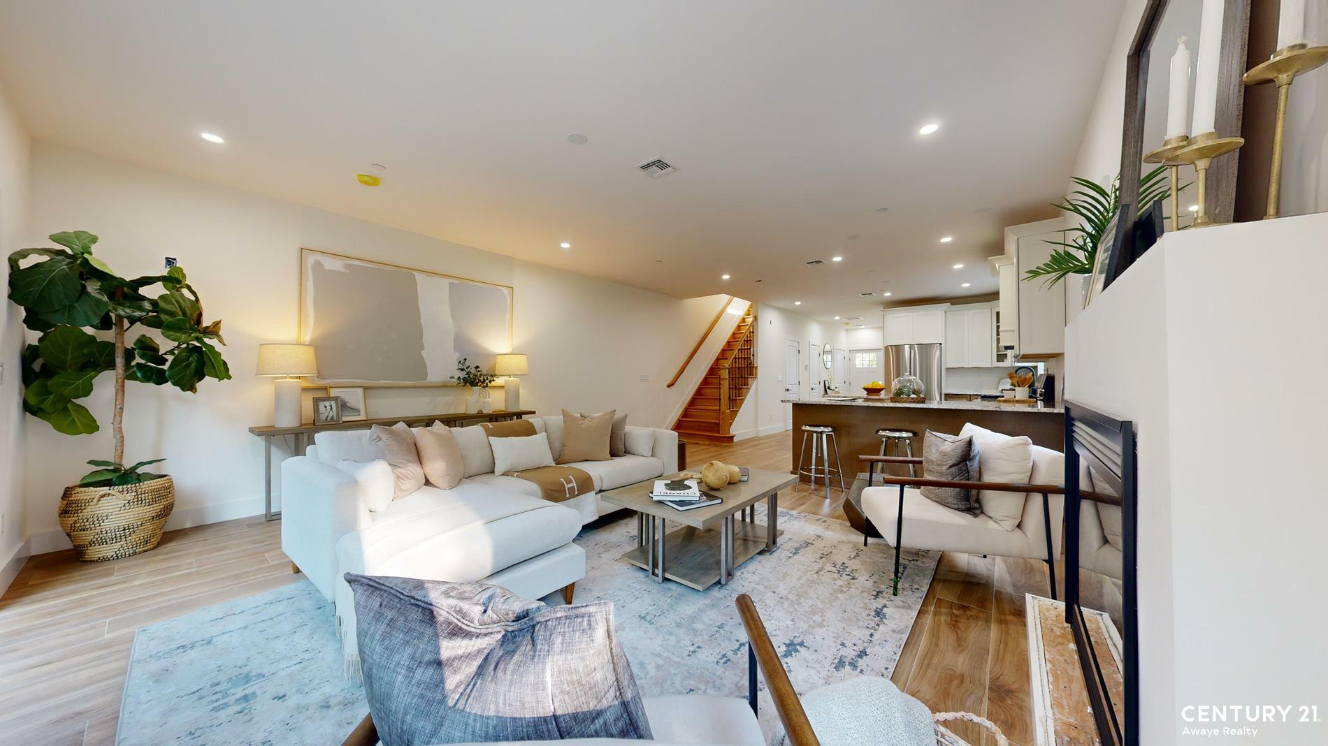 Property Photo: 40 Harris Lane NY 10309