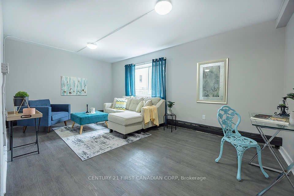 Photo de la propriété:  871 Adelaide St N 102  ON N5Y 2M2 