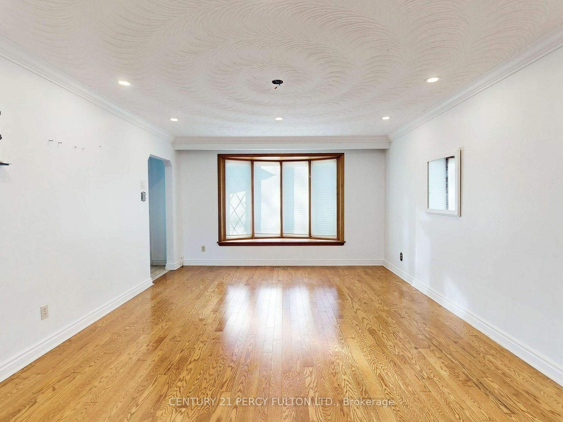 Property Photo:  31 Erinlea Cres  ON M1H 2S8 