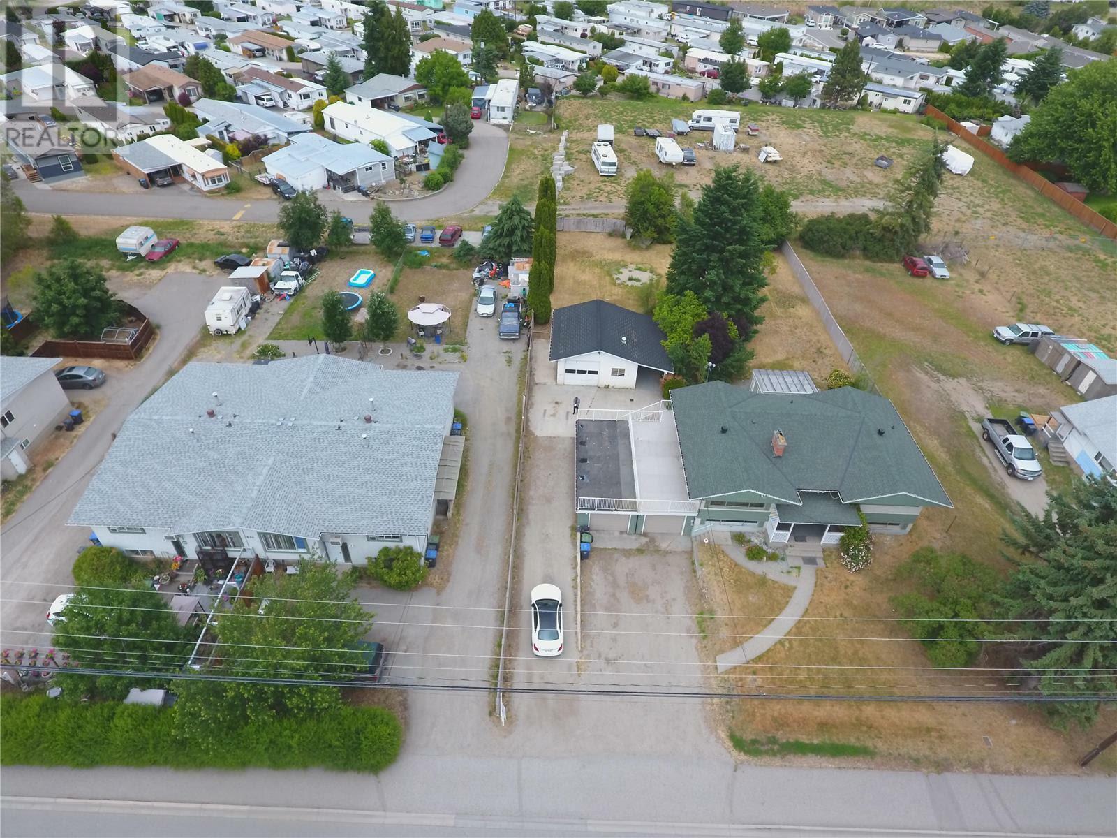 Property Photo:  510-530 McCurdy Road  BC V1X 2P5 