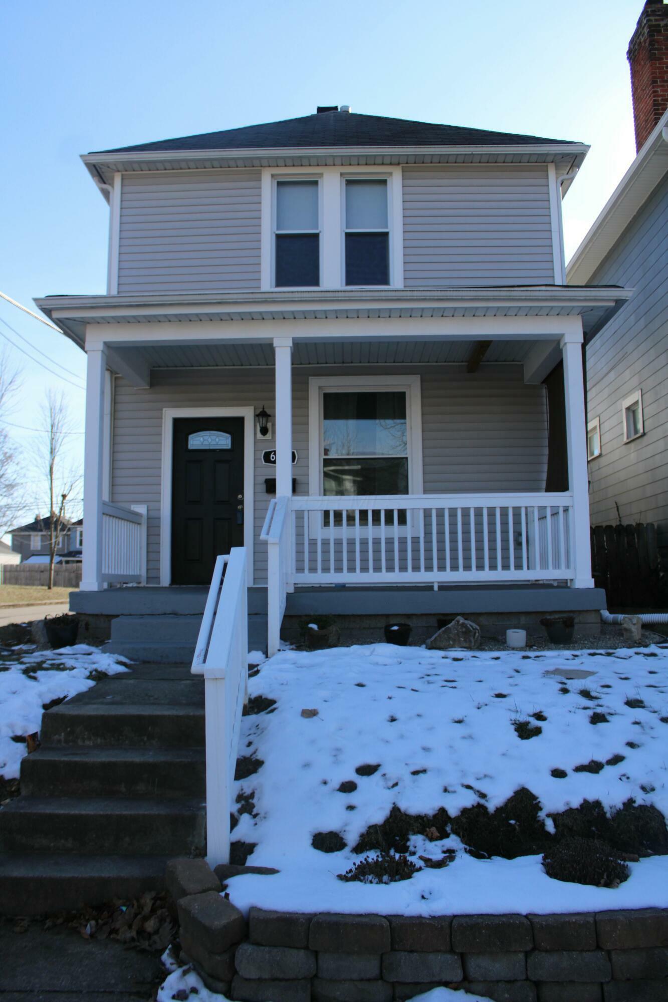 Property Photo:  631 Siebert Street  OH 43206 