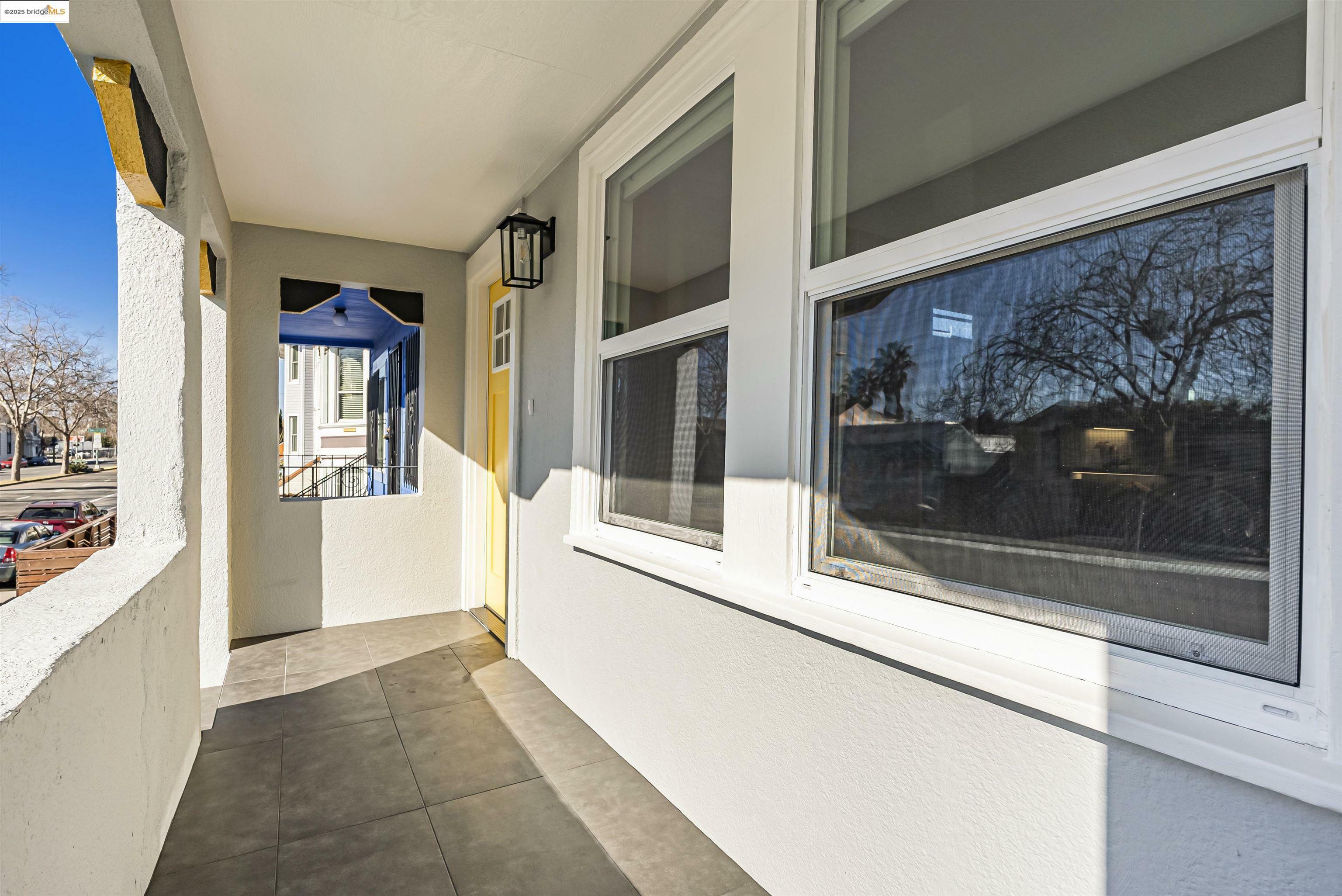 Property Photo:  672 27th St  CA 94612 