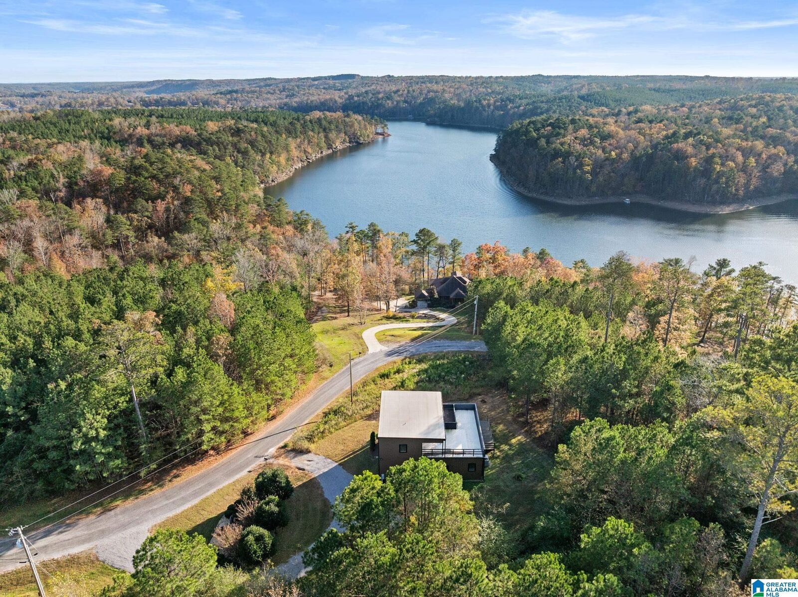 Property Photo: 484 Rock Creek Penninsula AL 35541