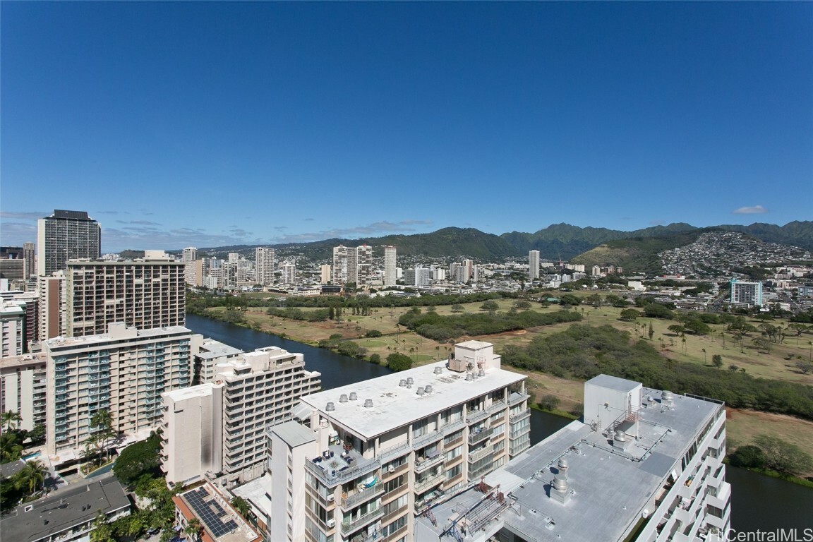 Property Photo:  2421 Tusitala Street 2902  HI 96815 