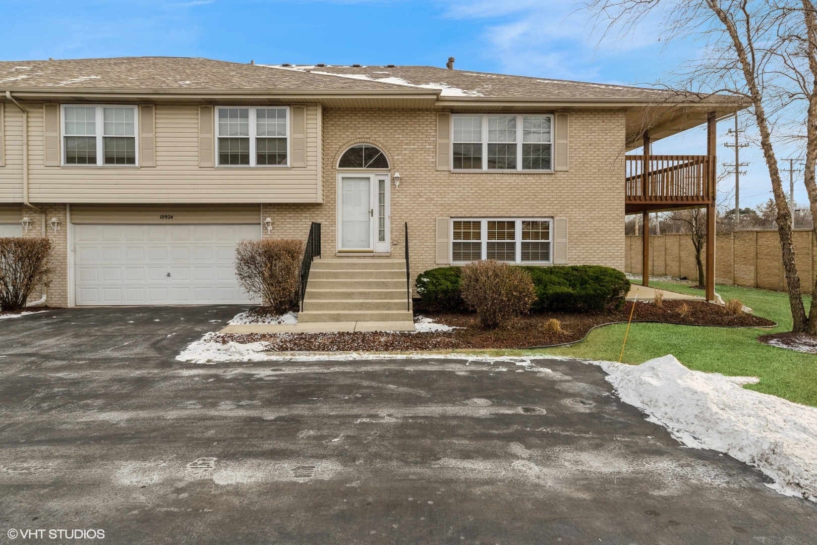 Property Photo:  10924 Lorel Avenue  IL 60453 