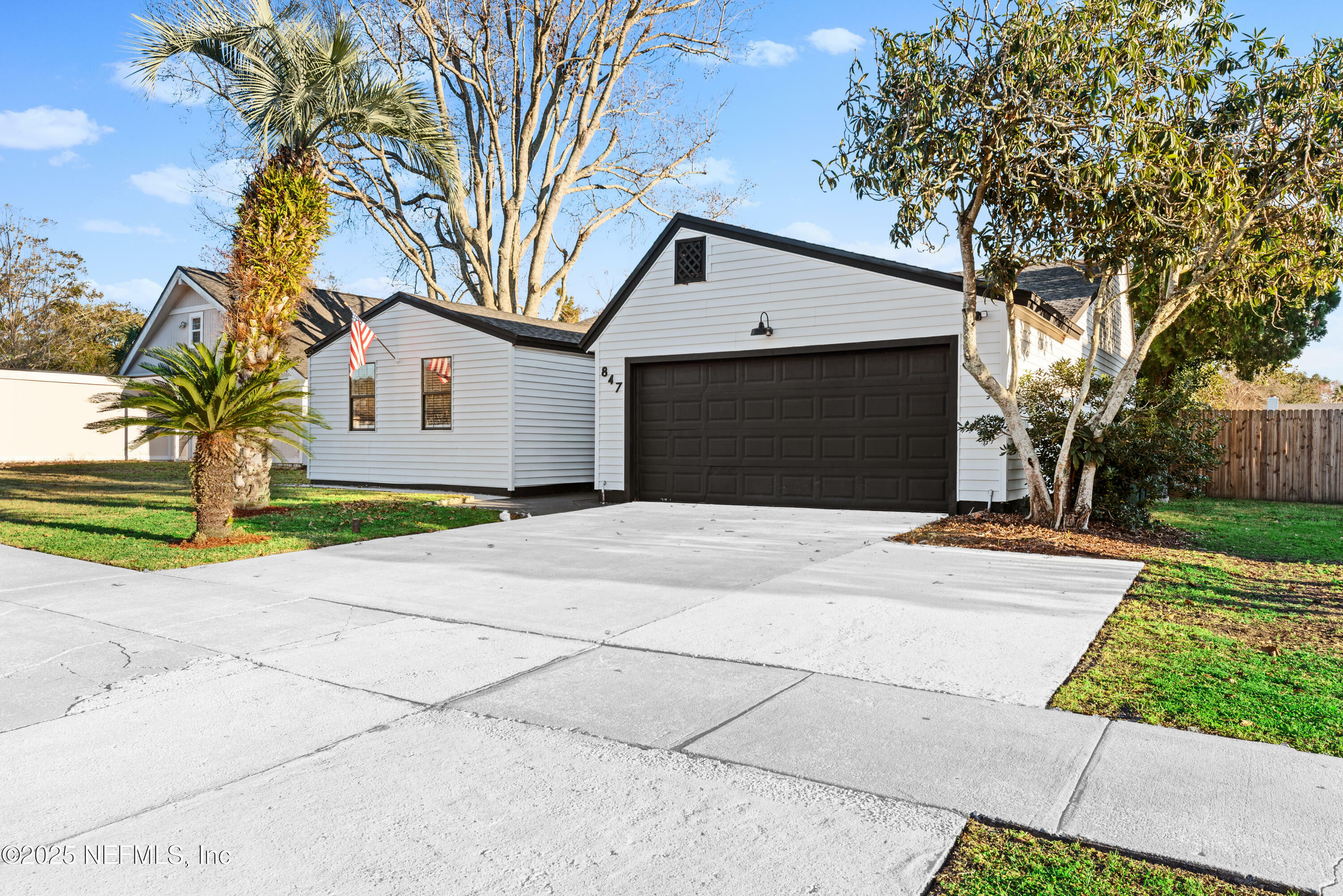 Property Photo:  847 Century 21 Drive  FL 32216 