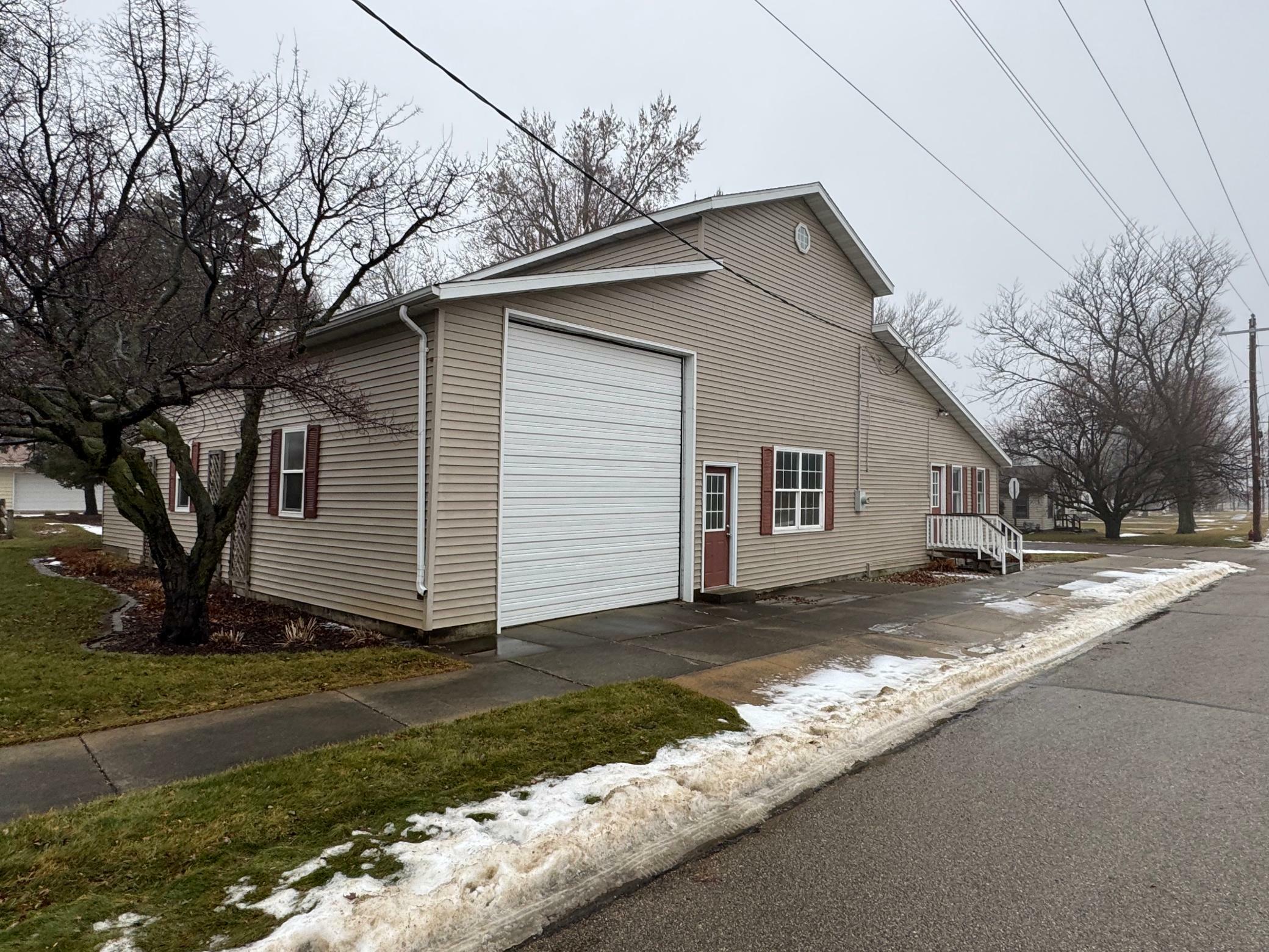 Property Photo:  107 &Amp 109 Front Street W  MN 56043 