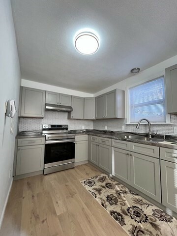 Property Photo:  54 N East Street 1  MA 01040 