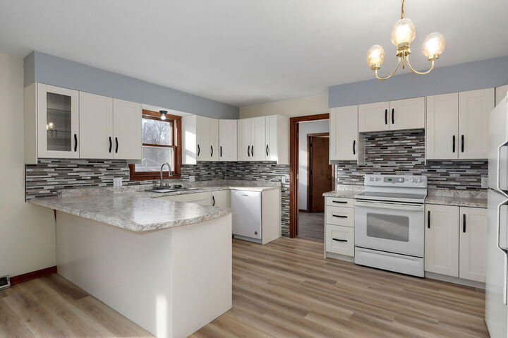 Property Photo:  1313 S Madison Avenue  MO 65605 