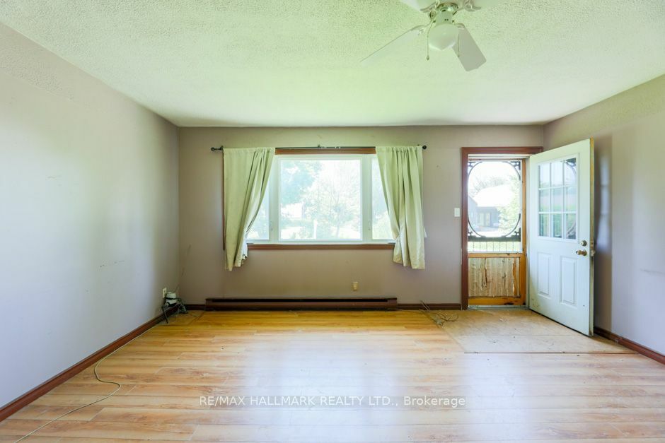 Property Photo:  36 Squires St  ON K0K 1T0 