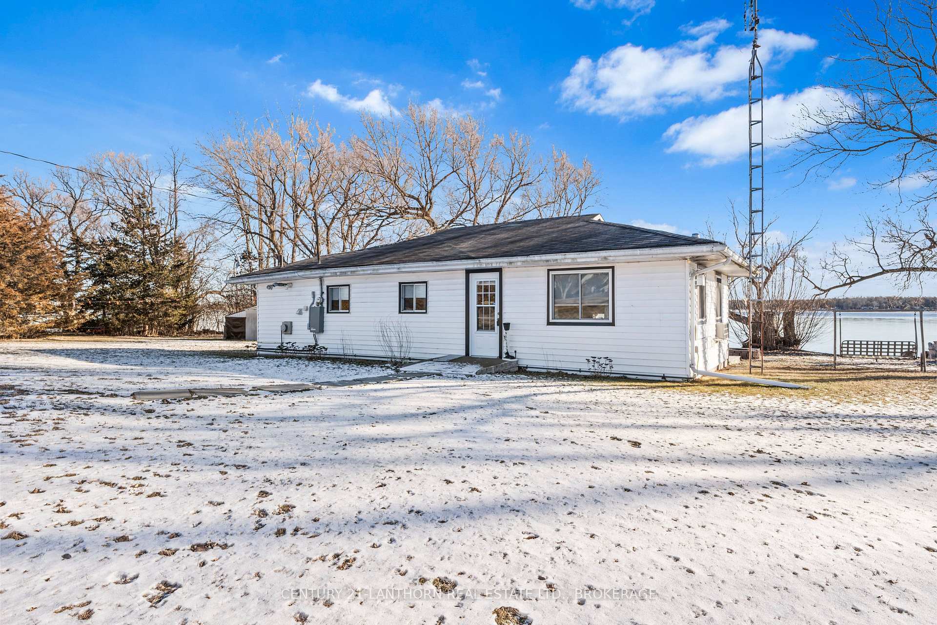 Property Photo: 162 Bayshore Road ON K0K 1X0