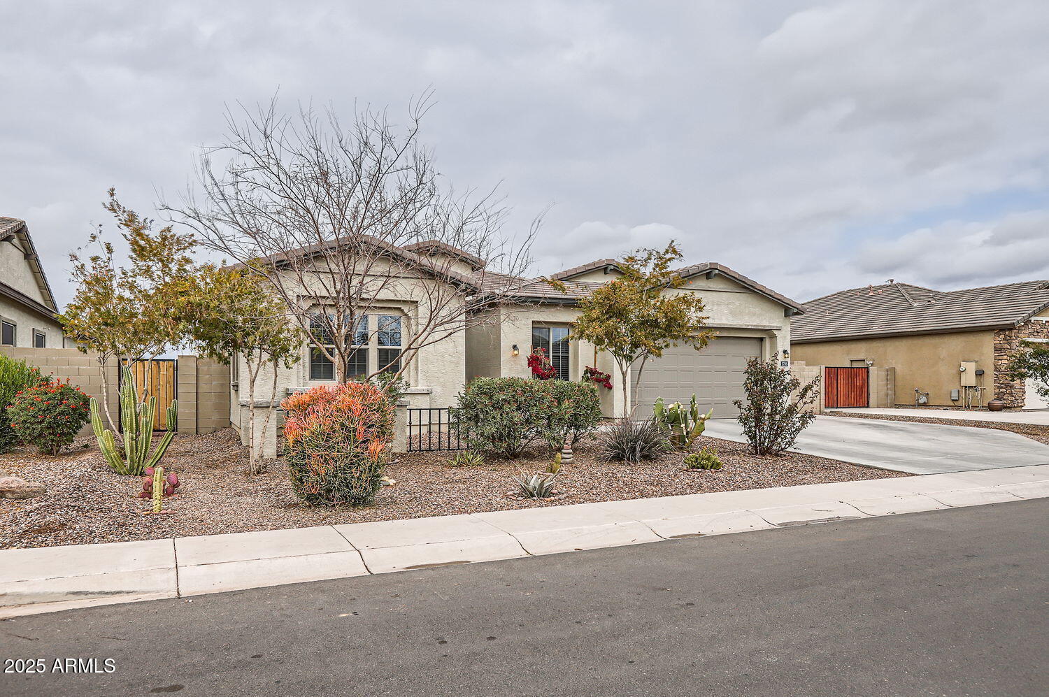 Property Photo: 2796 E Inca Lane AZ 85140