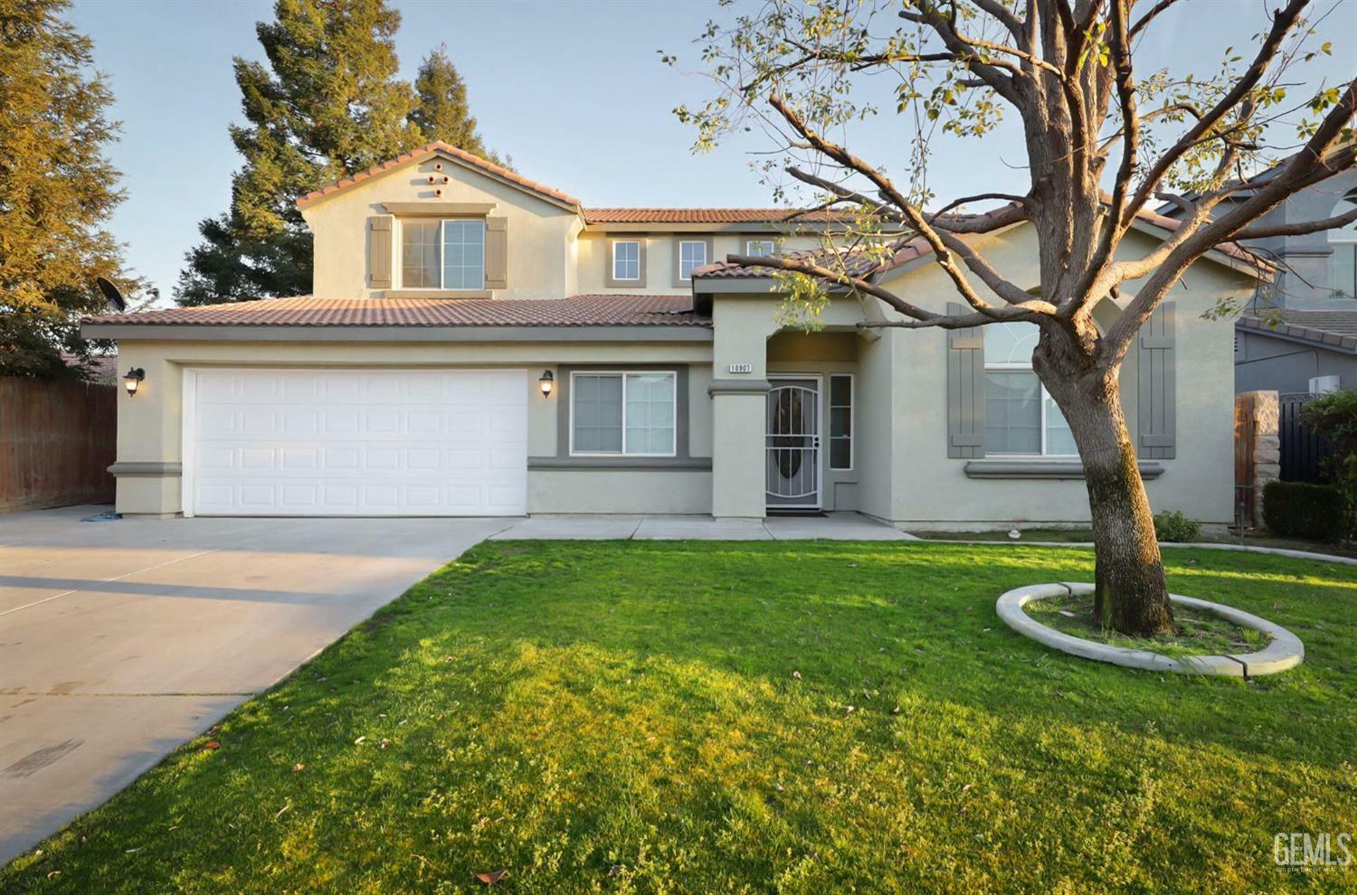 Property Photo:  10907 Vista Del Valle Drive  CA 93311 