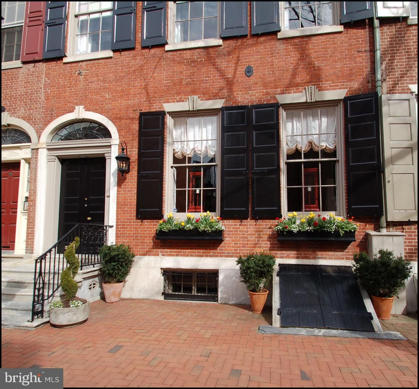 Property Photo: 259 S 4th Street PA 19106