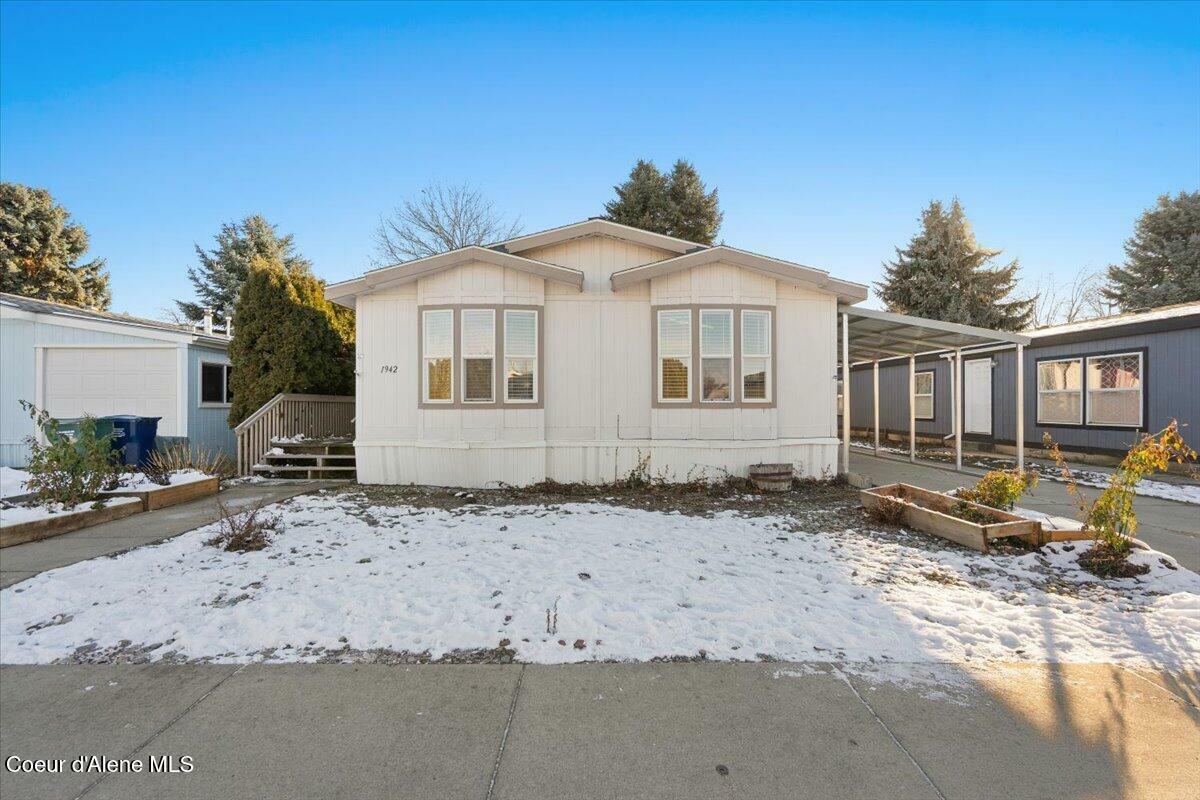 Property Photo: 1942 W Yorkshire Ave ID 83815
