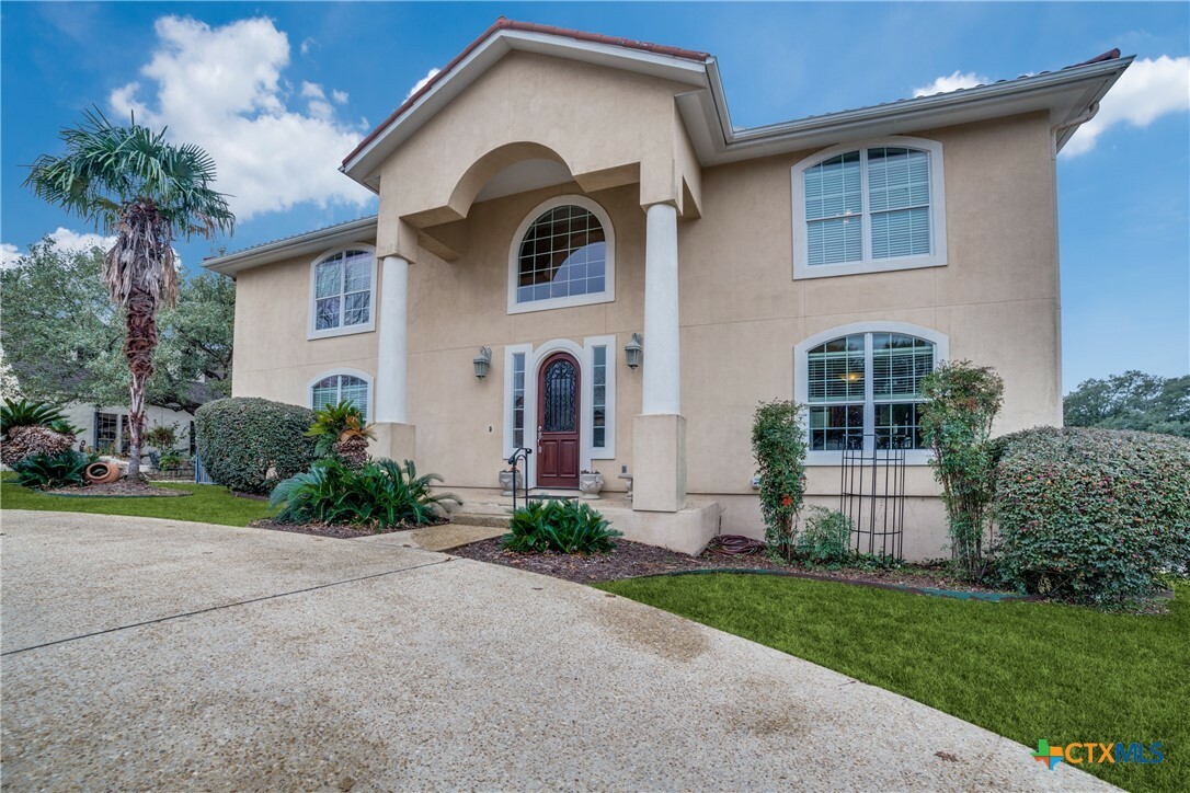 Property Photo: 2827 Meadow Breeze TX 78132