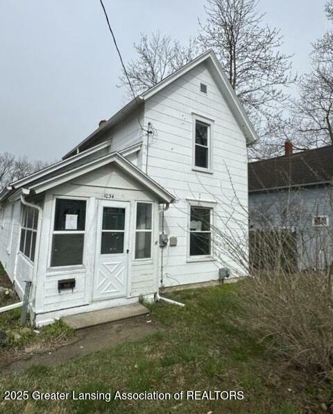 Property Photo: 1034 Walker Street MI 49202