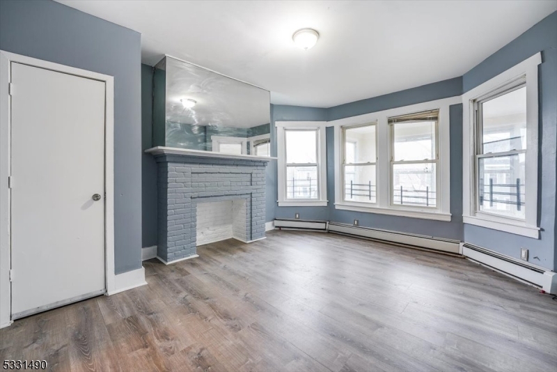 Property Photo:  126 N 14th St  NJ 07017 