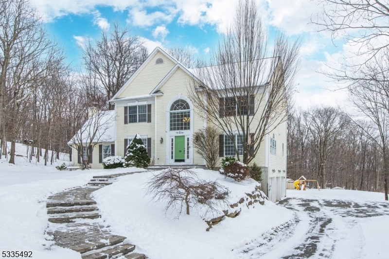 Property Photo:  10 Mill Creek Rd  NJ 07871 