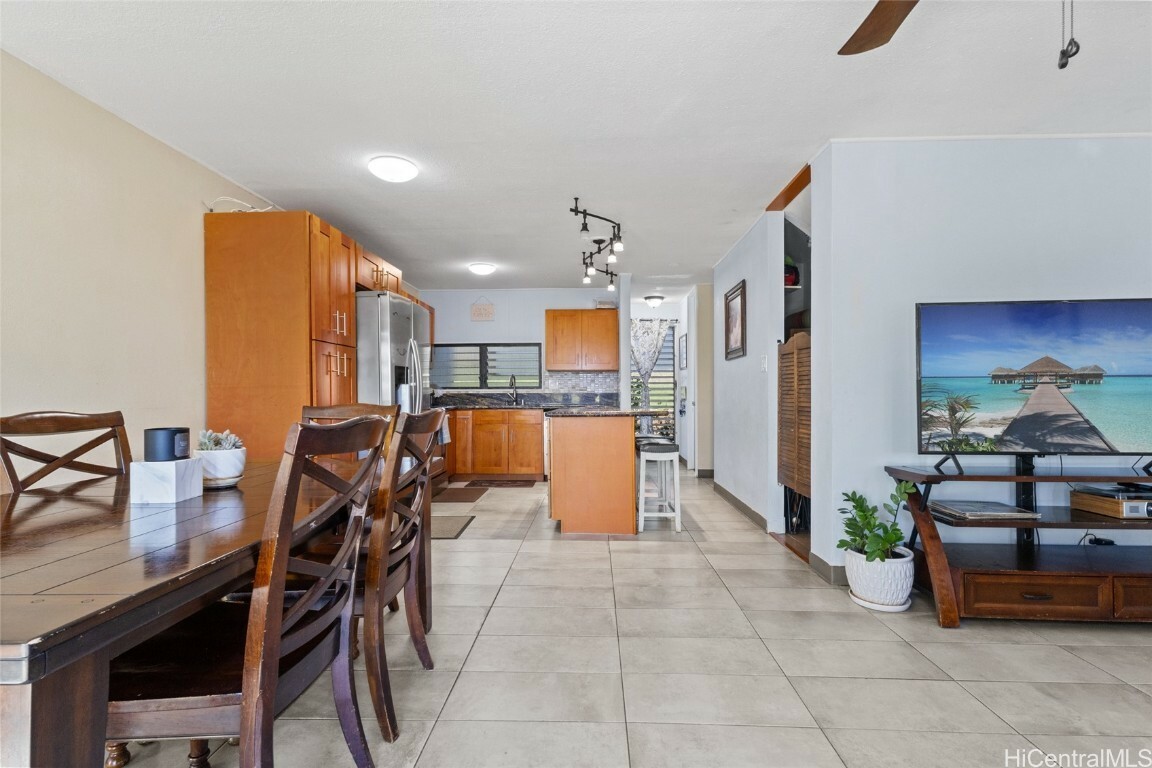 Property Photo:  92-701 Makakilo Drive L60  HI 96707 