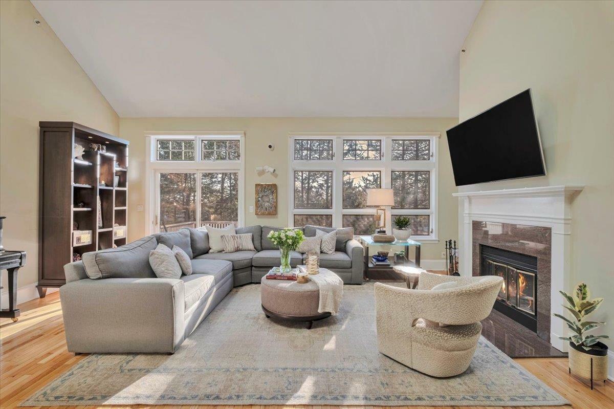 Property Photo: 10 Old Jackson Avenue 40 NY 10706