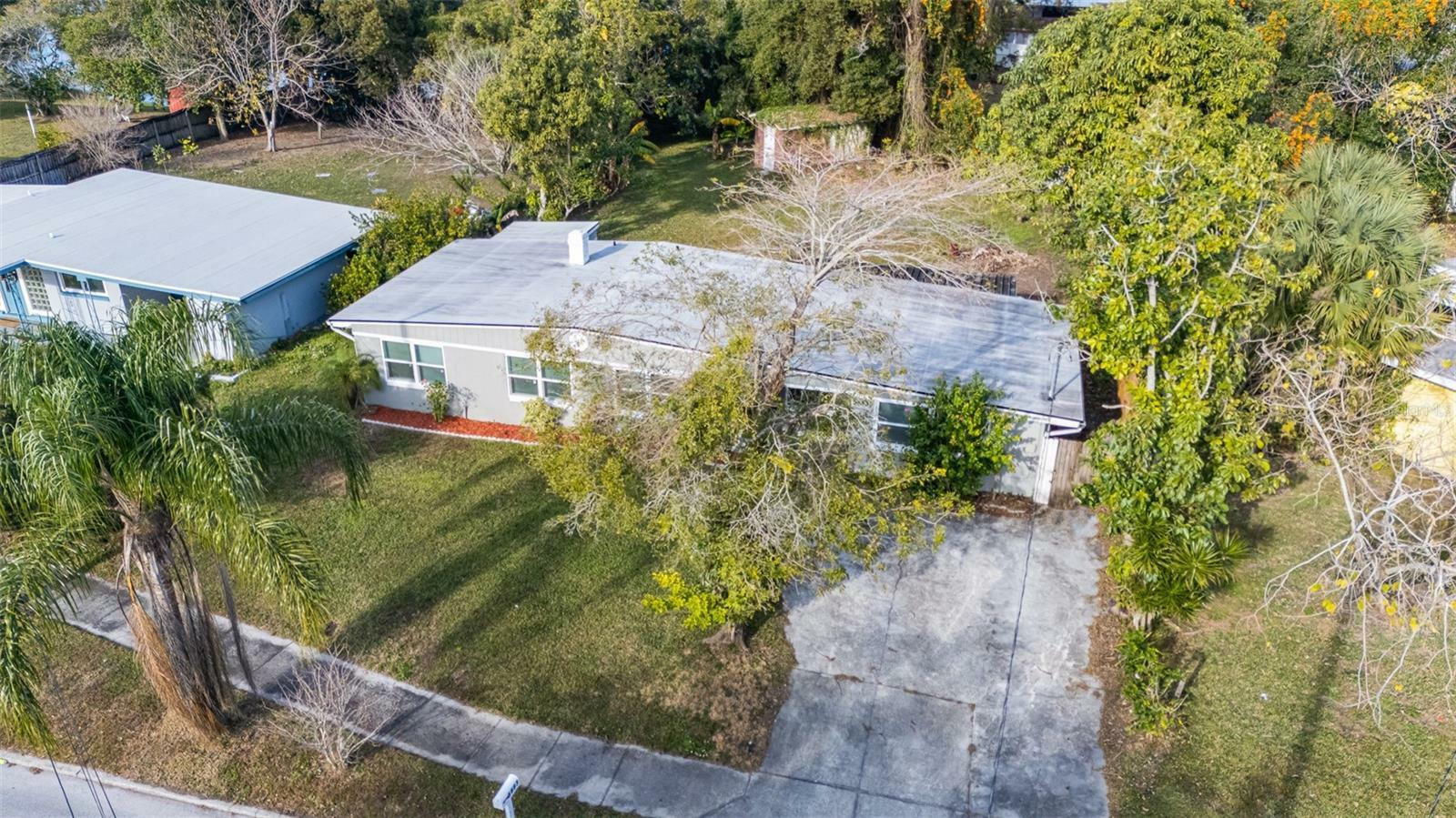 Property Photo:  5883 Dogwood Drive  FL 32807 