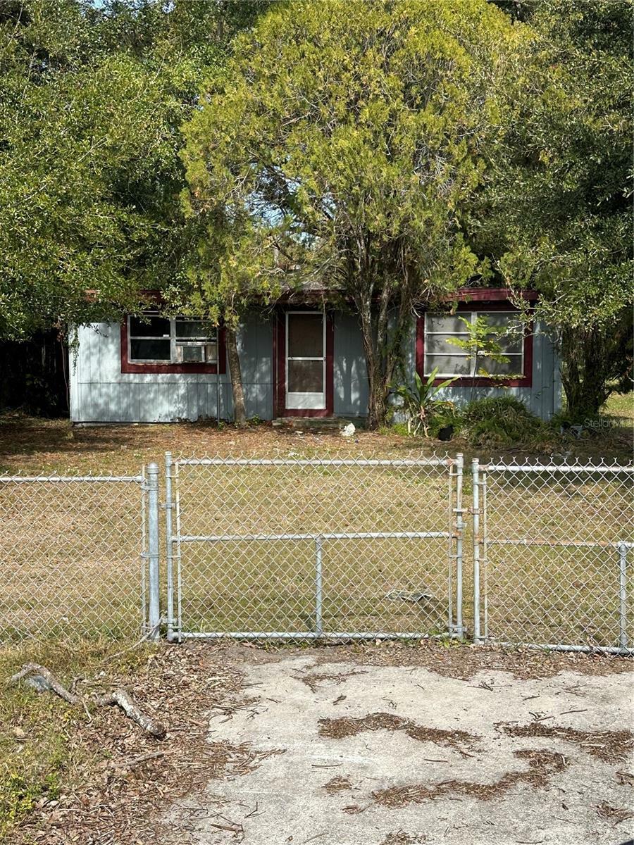 Property Photo:  1721 Grand Street  FL 32805 