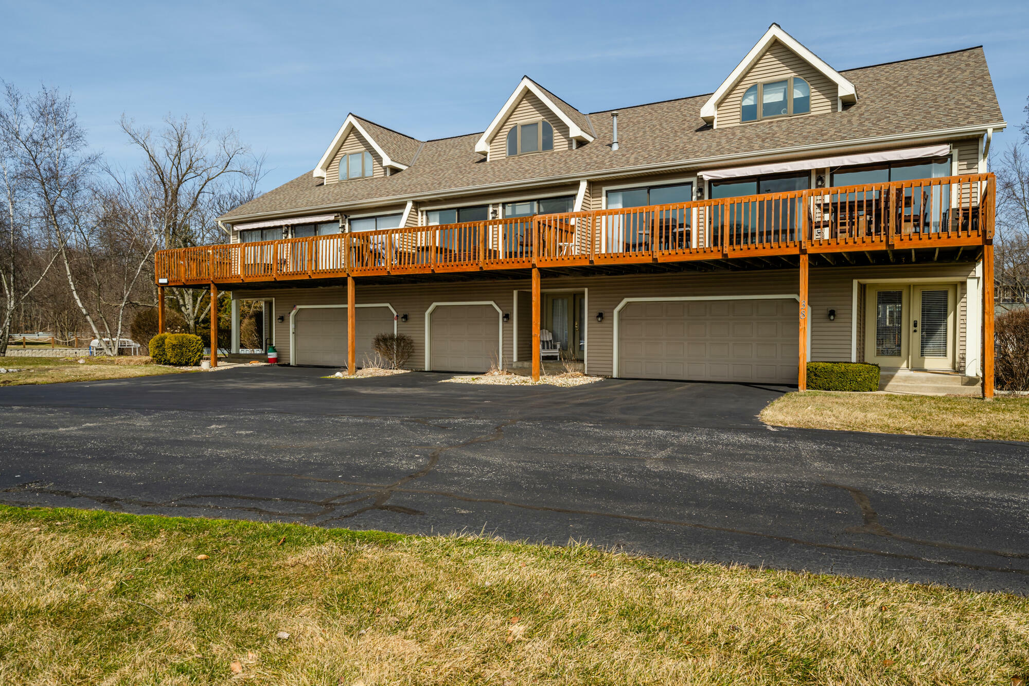 5795 Beech Avenue  Coloma MI 49038 photo