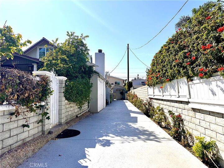 Property Photo:  5227 Strohm Avenue  CA 91601 