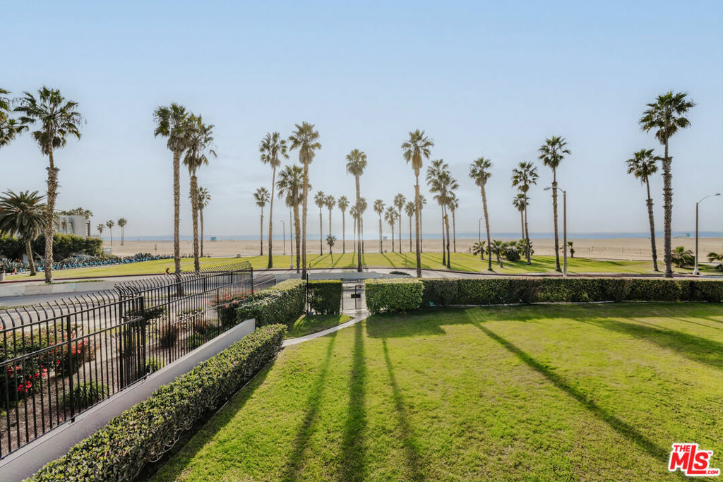 Property Photo: 23 Sea Colony Drive CA 90405