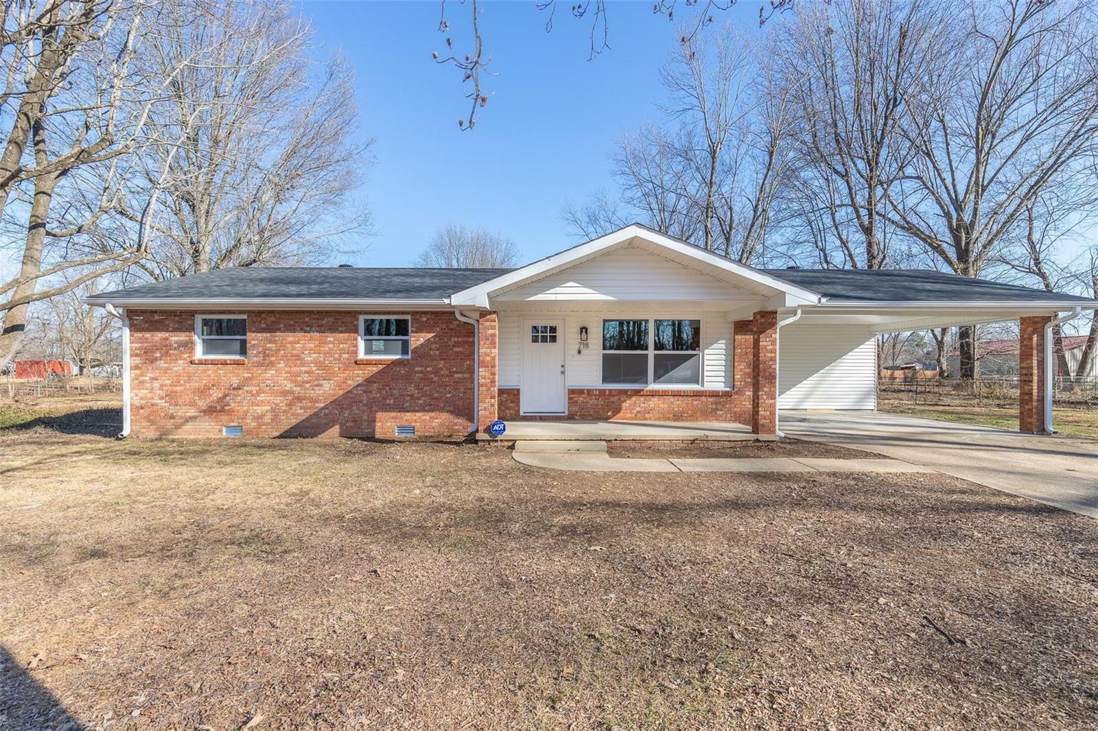 Property Photo: 718 Cr 559 MO 63901