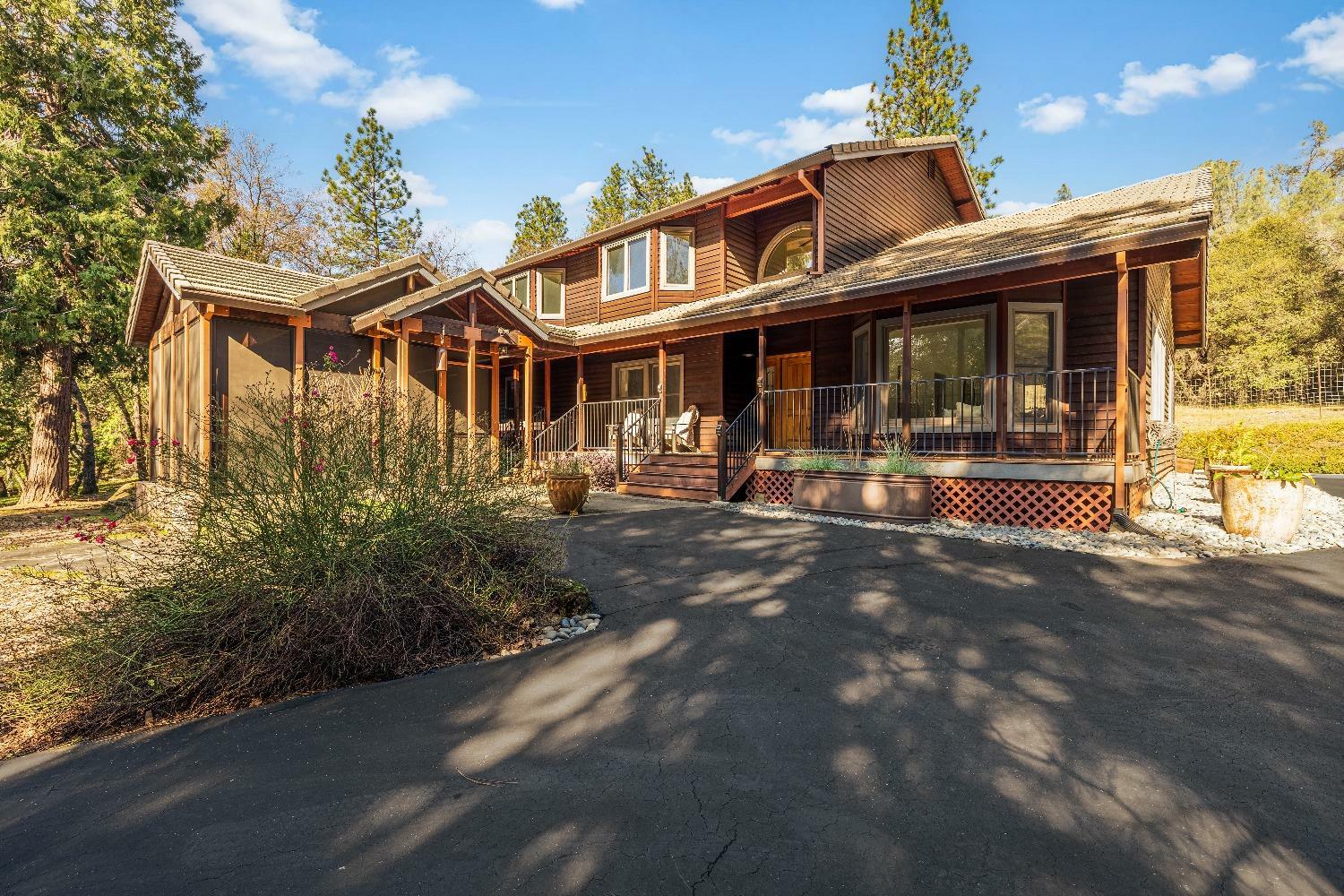 2689 Ivy Knoll Drive  Placerville CA 95667 photo