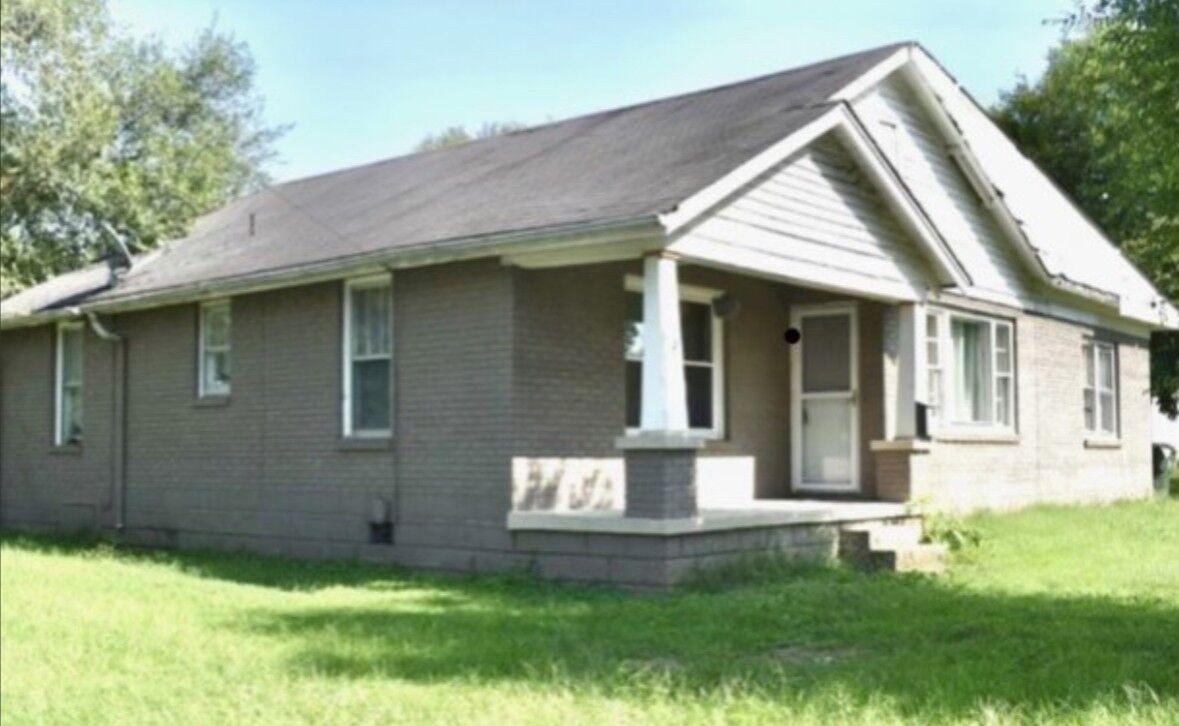 Property Photo:  591B Spencer Ave  TN 37066 
