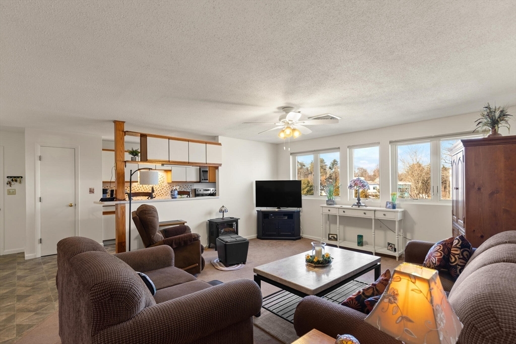 Property Photo:  38 Dunham Rd 309  MA 01915 
