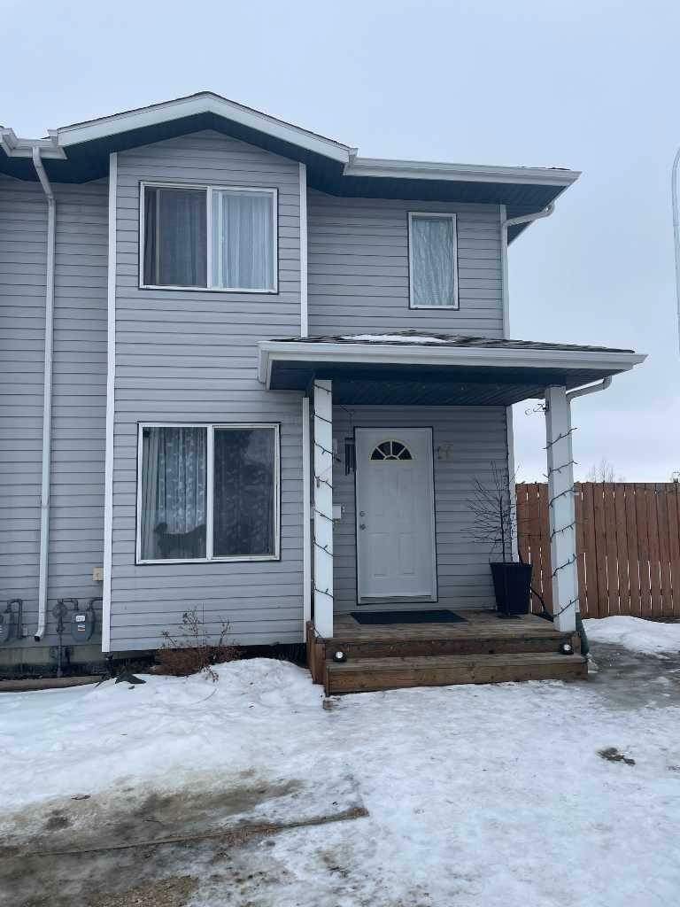 17 Lakeview Close  Blackfalds AB T0M 0J0 photo