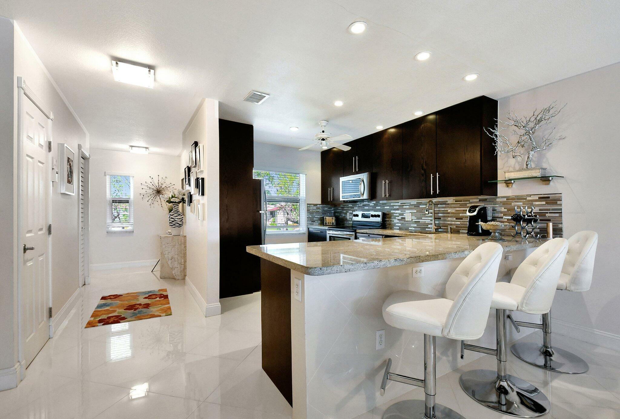 Property Photo: 21219 Lago Circle F FL 33433