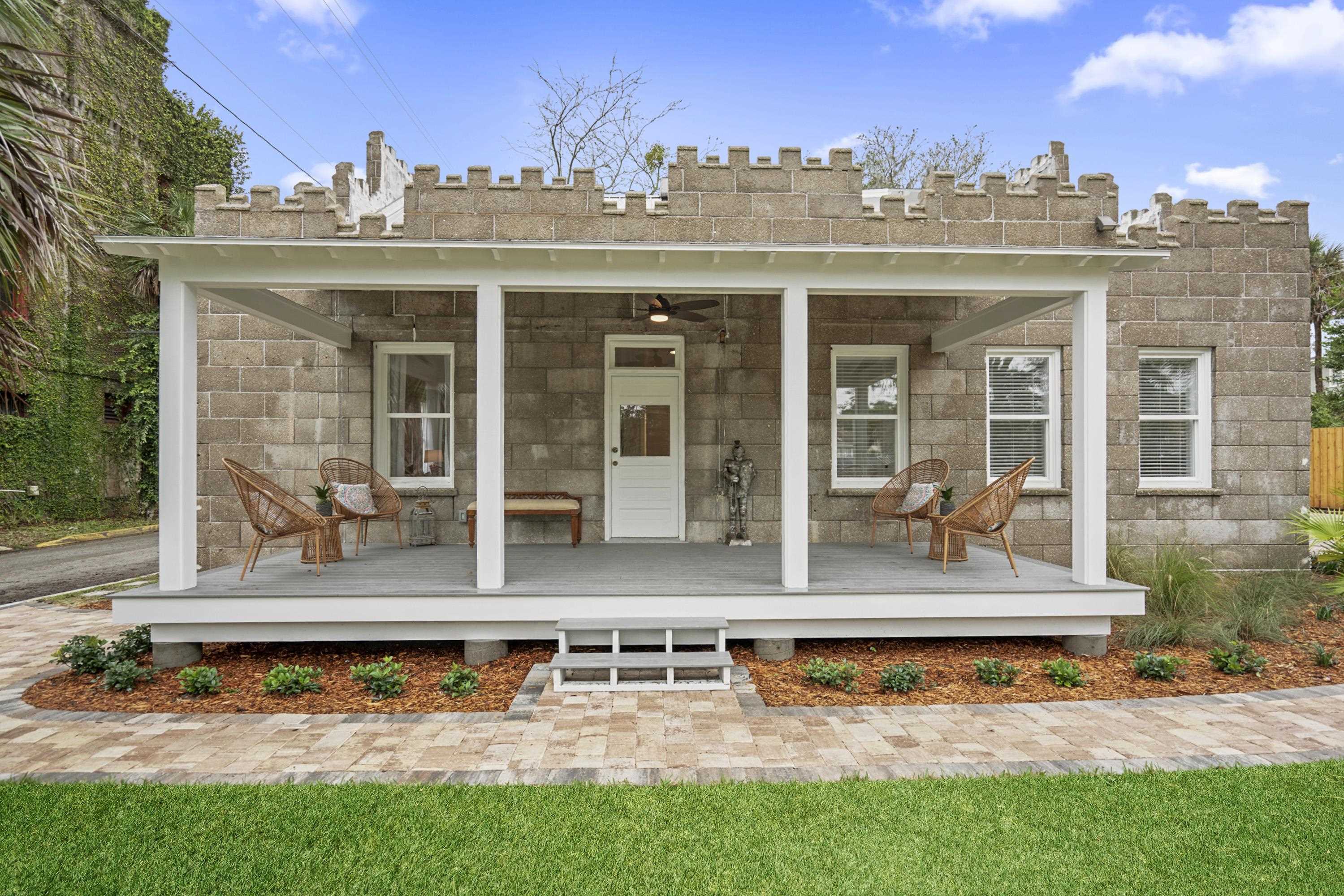 Property Photo: 15 Shenandoah St FL 32084