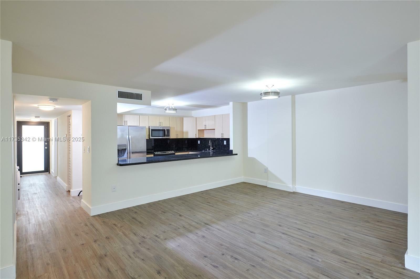 Property Photo:  5845 Collins Ave 304  FL 33140 