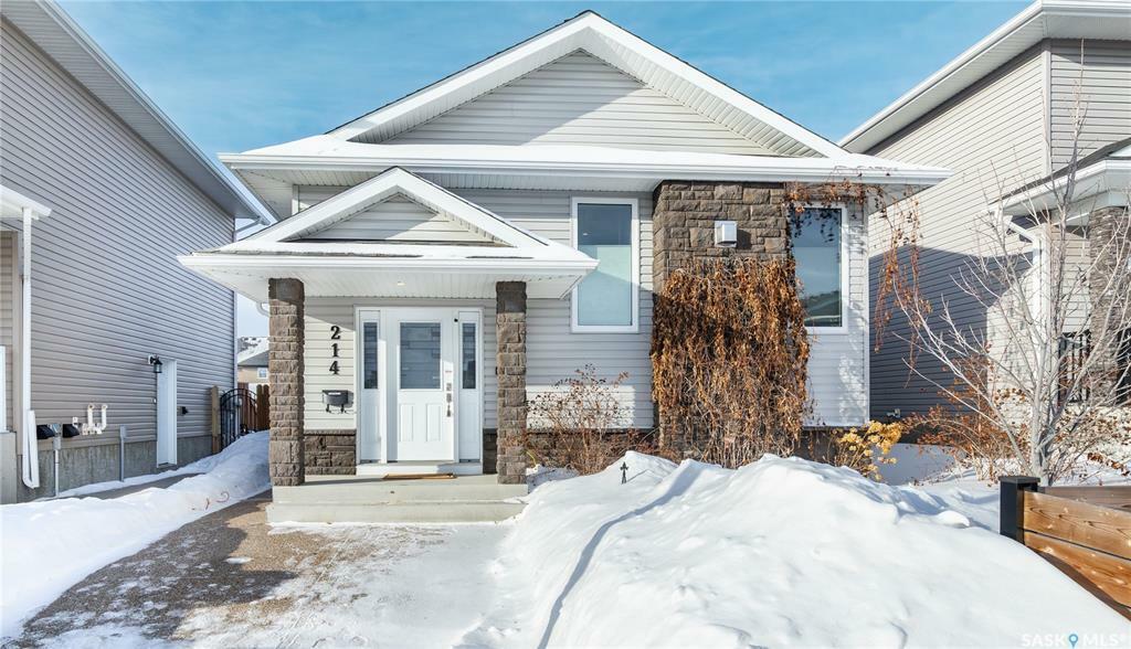 Property Photo:  214 Veltkamp Lane  SK S7T 0S1 