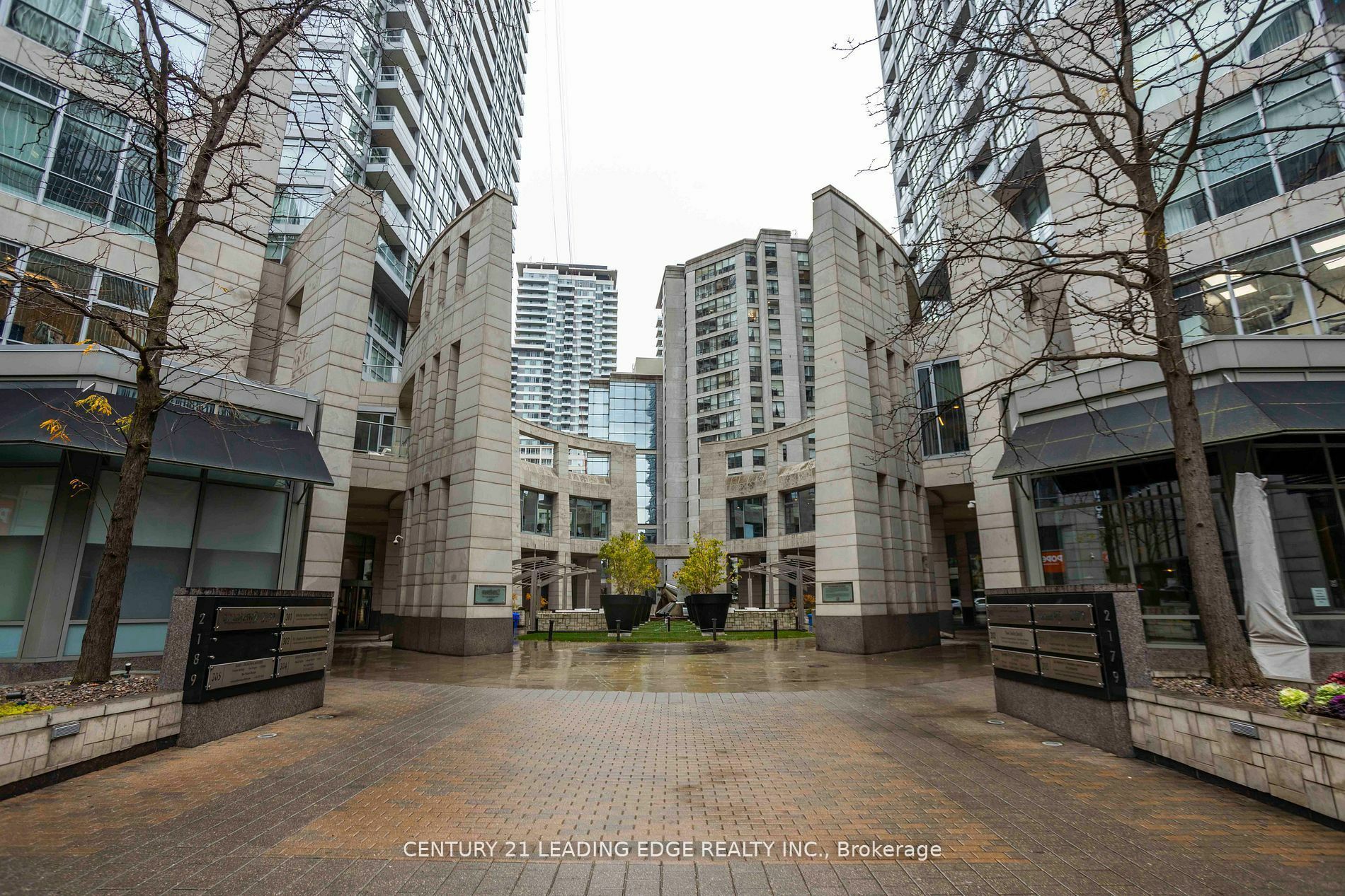 Property Photo:  2191 Yonge St Loft #5  ON M4S 3H8 