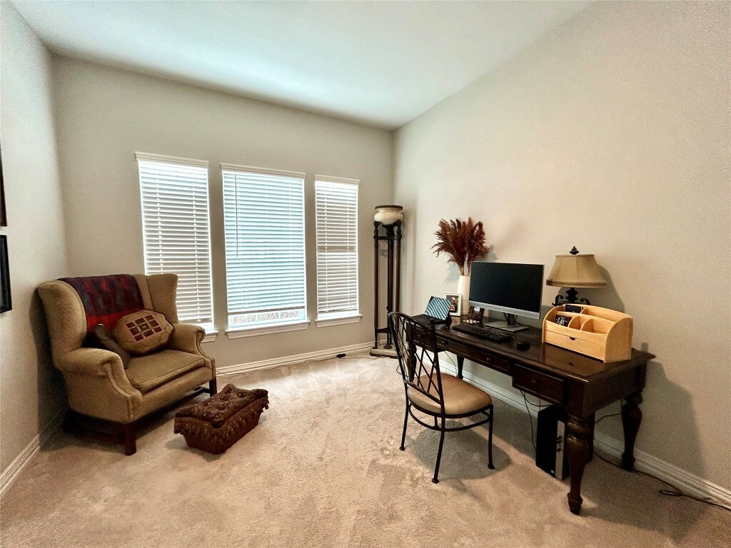 Property Photo: 7513 Leonardo Drive TX 78665