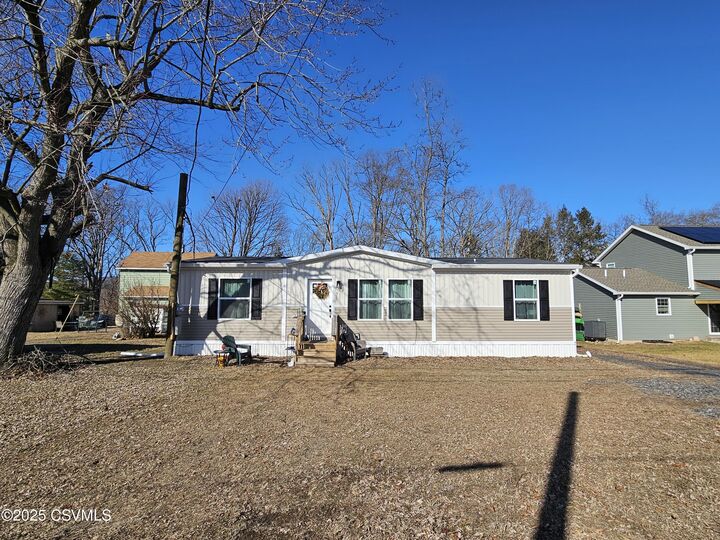 Property Photo:  929 Mifflin Avenue  PA 18635 