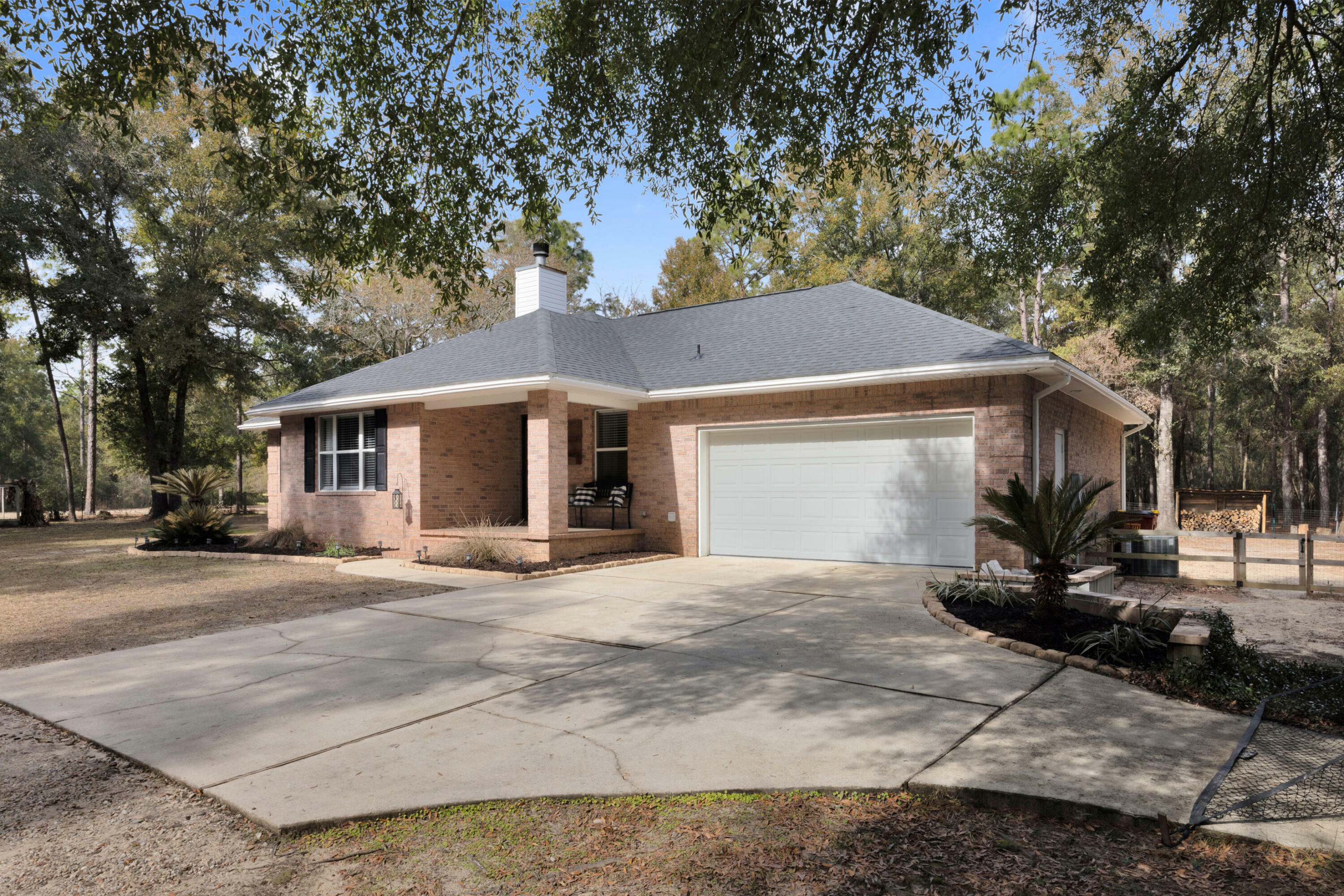 Property Photo:  1141 Country Living Road  FL 32531 