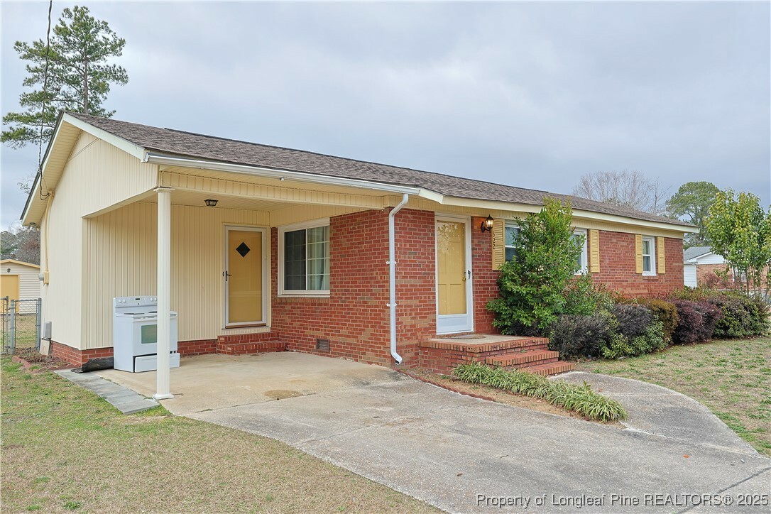 Property Photo:  322 S Lafayette Street  NC 28384 