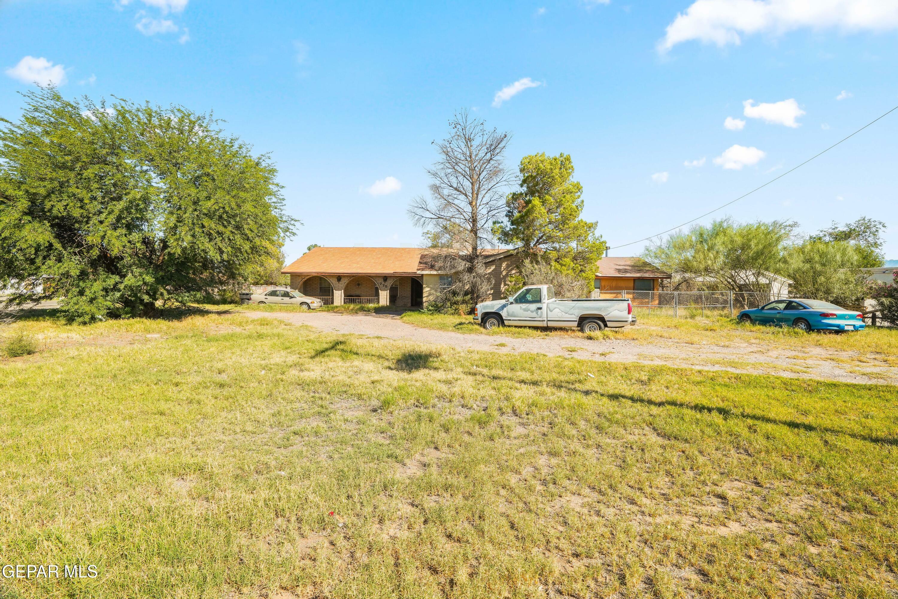 Property Photo:  775 W Borderland Road  TX 79932 