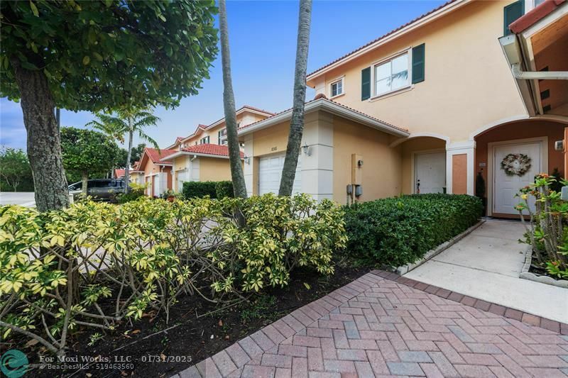 Property Photo:  8301 Santa Monica Ter  FL 33321 