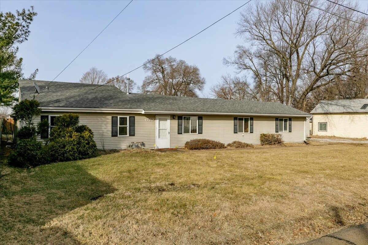 Property Photo:  4720 NW 51st Street  IA 50310 