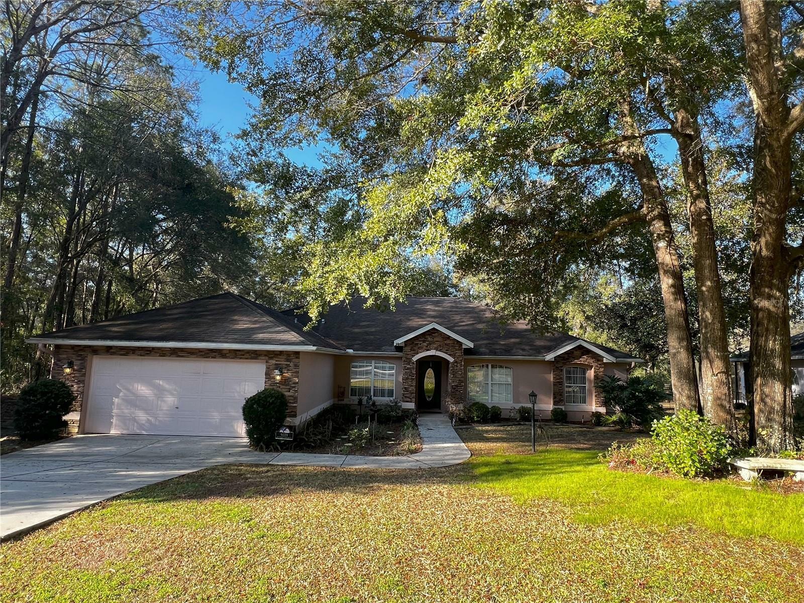 Property Photo:  9221 SW 193rd Circle  FL 34432 