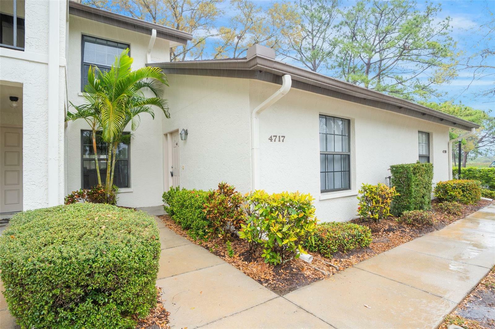 Property Photo:  4717 Winslow Beacon 7  FL 34235 